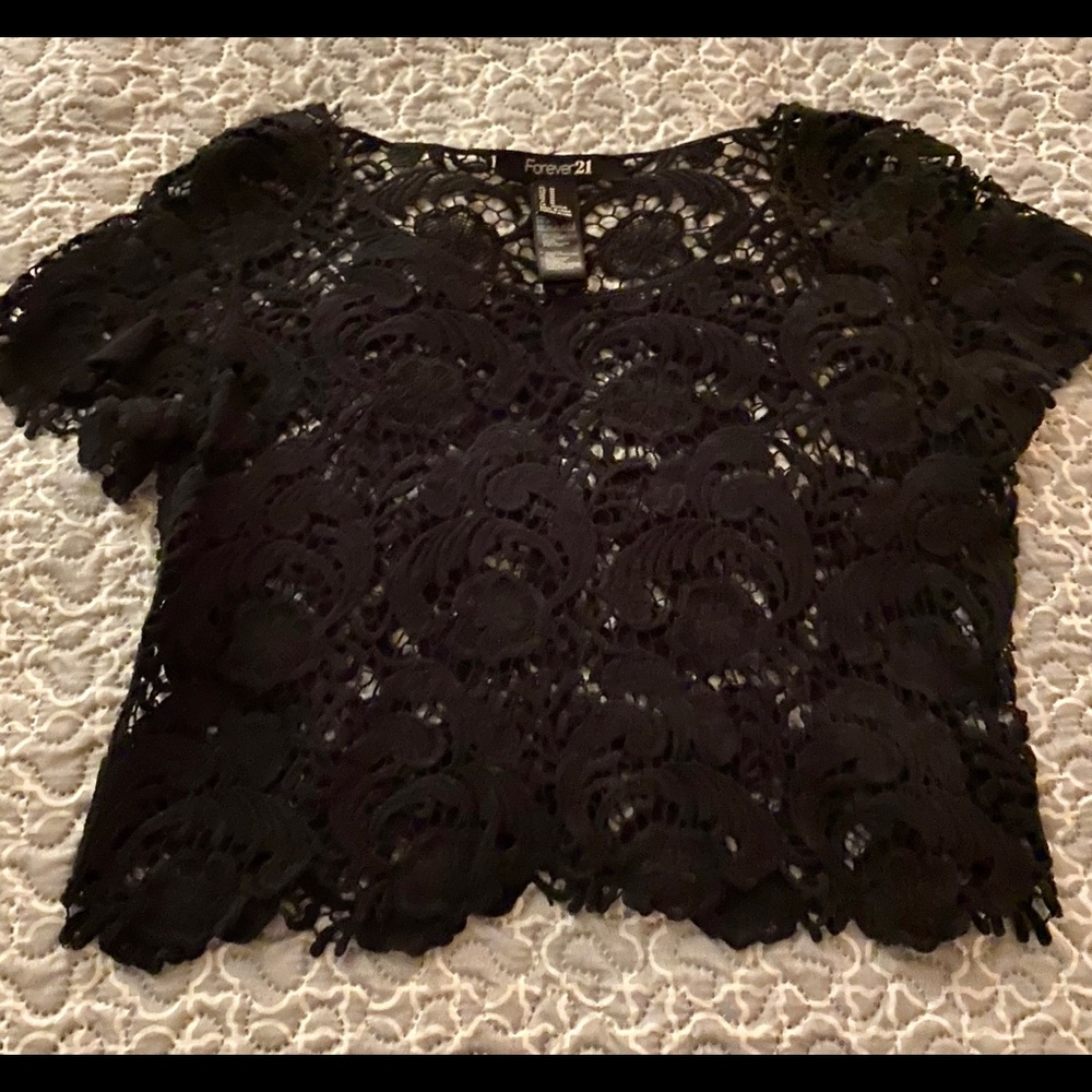 Forever 21 Lace Crop Top size small